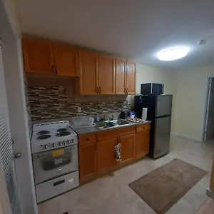 Apartment Smalls Cozy Rest With Dock, Alice Town (North Bimini)