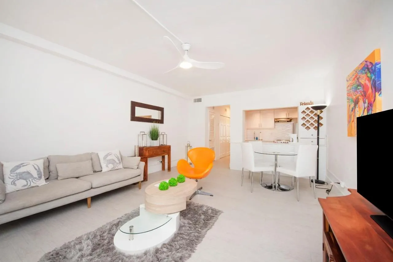 Beach Living At Island Pine Villas Blse George Town Kaaiman-eilanden